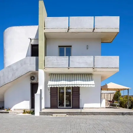 בית נופש Al Castello - Etna E Mare *