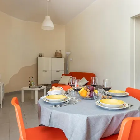 בית נופש Al Castello - Etna E Mare